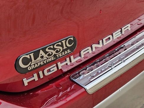 Used 2021 Toyota Highlander Platinum image 9