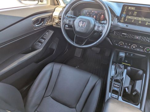 Used 2025 Honda Accord EX-L image 17