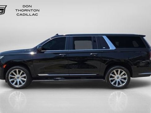 Used 2021 Cadillac Escalade ESV Premium Luxury Platinum AWD/4WD image 2