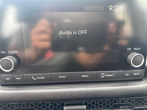 Used 2023 Honda HR-V LX image 11