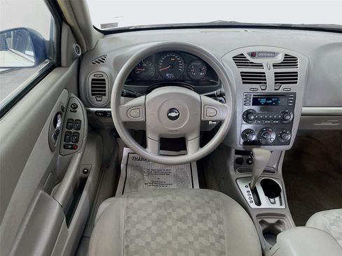 Used 2005 Chevrolet Malibu LS w/ Preferred Equipment Group FWD image 23