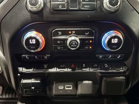 Used 2022 GMC Sierra 3500 AT4 w/ Gooseneck/5TH Wheel Package AWD/4WD image 27