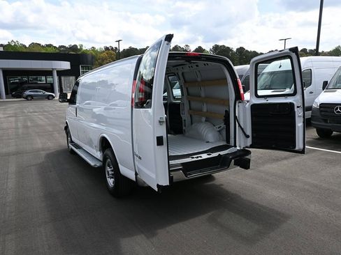 Used 2024 GMC Savana 2500 w/ Driver Convenience Package image 27