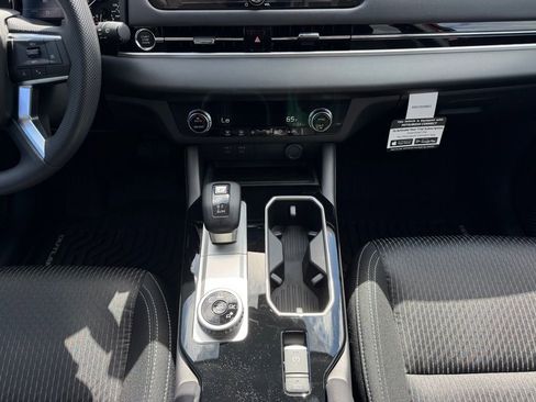 New 2025 Mitsubishi Outlander ES image 23