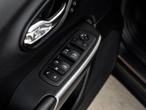 Used 2022 Jeep Cherokee Limited image 54