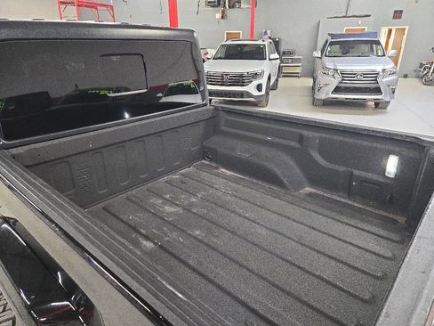 Used 2020 Jeep Gladiator Overland image 22