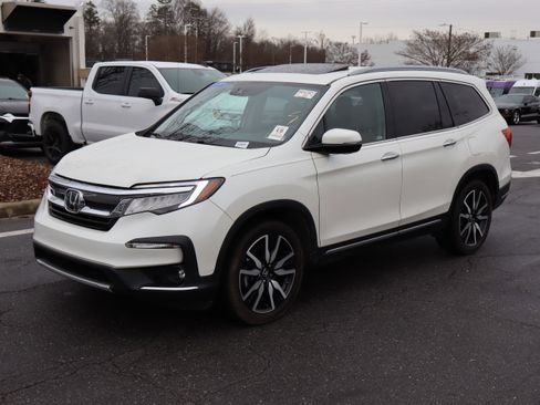 Used 2019 Honda Pilot Touring image 5