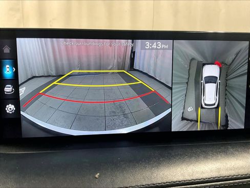 Used 2023 Genesis GV70 2.5T w/ Sport Prestige Package image 20