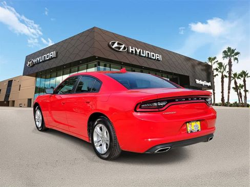 Used 2023 Dodge Charger SXT image 2