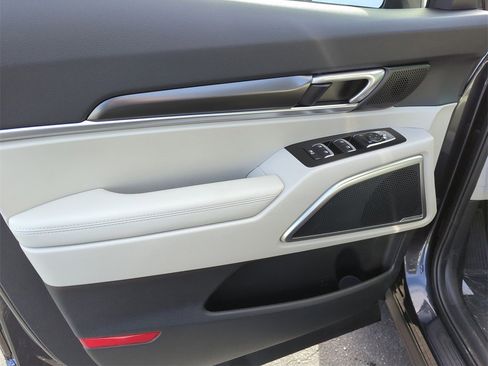 New 2025 Kia Telluride S image 20