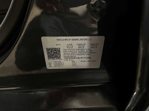 Used 2020 GMC Yukon XL SLT w/ Premium Edition image 14