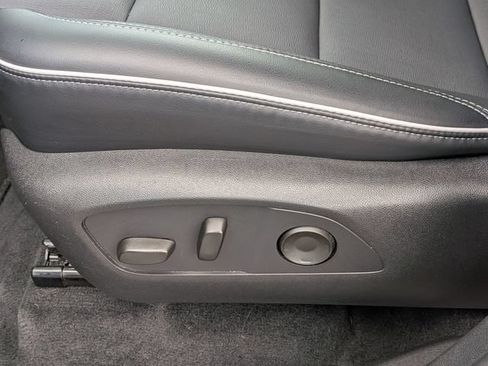 Used 2026 Buick Enclave Preferred FWD image 17