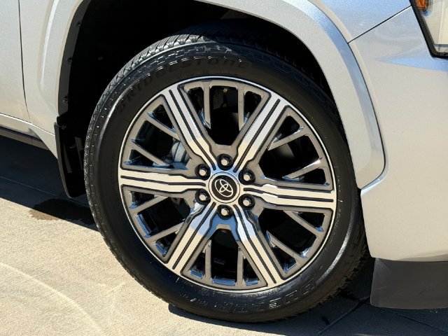 Used 2024 Toyota Sequoia Capstone AWD/4WD image 6
