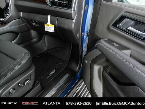 New 2026 GMC Yukon XL Denali w/ Denali Reserve Package AWD/4WD image 25