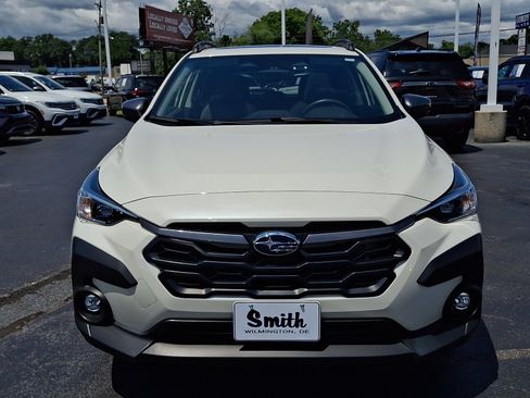 Used 2024 Subaru Crosstrek 2.0i Premium AWD/4WD image 2