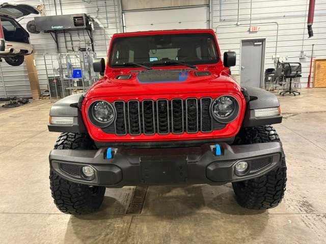 Used 2024 Jeep Wrangler Unlimited Rubicon 4xe w/ Technology Group AWD/4WD image 42