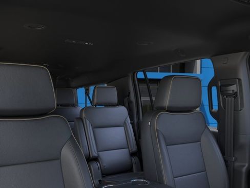 New 2026 Chevrolet Suburban Premier image 24