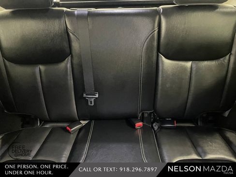 Used 2017 Jeep Wrangler Unlimited Rubicon image 31