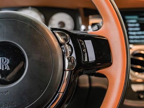 Used 2018 Rolls-Royce Wraith image 15
