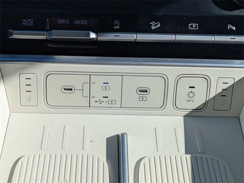 Used 2025 Hyundai Santa Fe Calligraphy image 39
