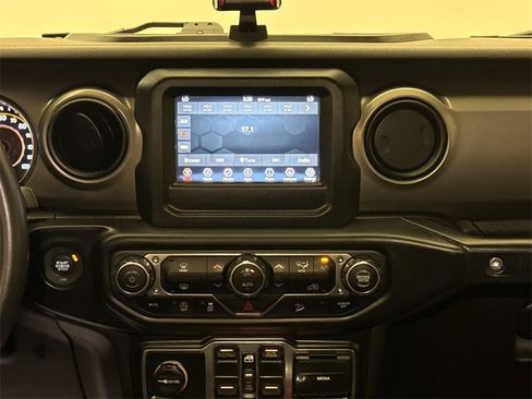 Used 2019 Jeep Wrangler Unlimited Sport S image 14