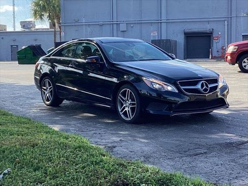 Used 2016 Mercedes-Benz E 400 4MATIC Coupe w/ Premium 2 Package image 13