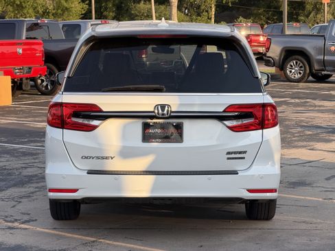 Used 2021 Honda Odyssey Touring image 8