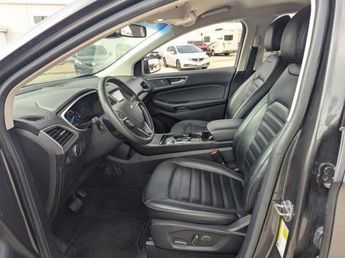 Used 2019 Ford Edge SEL w/ Equipment Group 201A image 9
