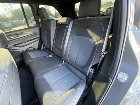 Certified 2025 Jeep Grand Cherokee Laredo X image 35