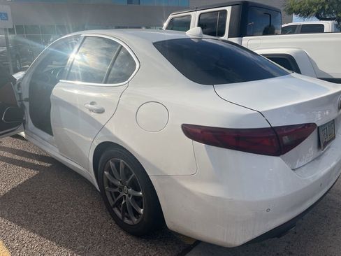 Used 2018 Alfa Romeo Giulia image 13