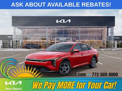 New 2025 Kia K4 LXS