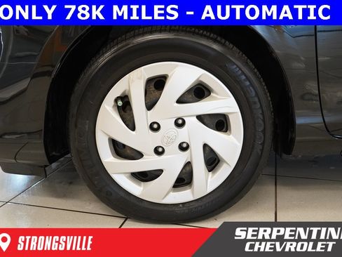 Used 2015 Toyota Prius C Two image 15