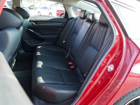 Used 2021 Honda Accord Sport Special Edition image 9