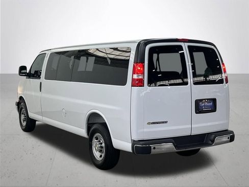 Used 2025 Chevrolet Express 3500 LT w/ LT Preferred Equipment Group RWD image 14