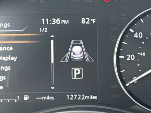 Used 2023 Nissan Kicks SR w/ SR Premium Package FWD image 20