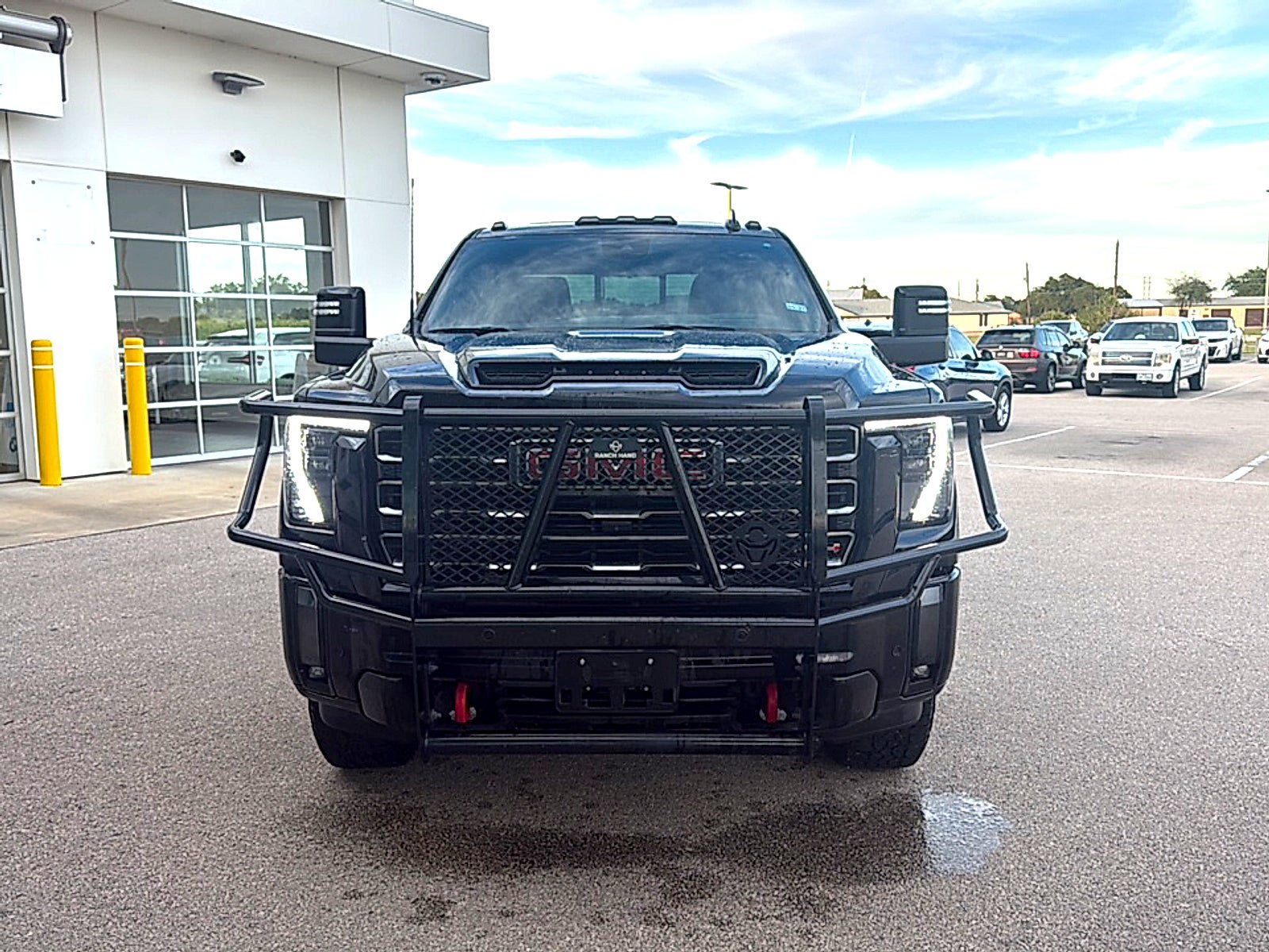Used 2024 GMC Sierra 3500 AT4 w/ AT4 Premium Plus Package AWD/4WD image 2