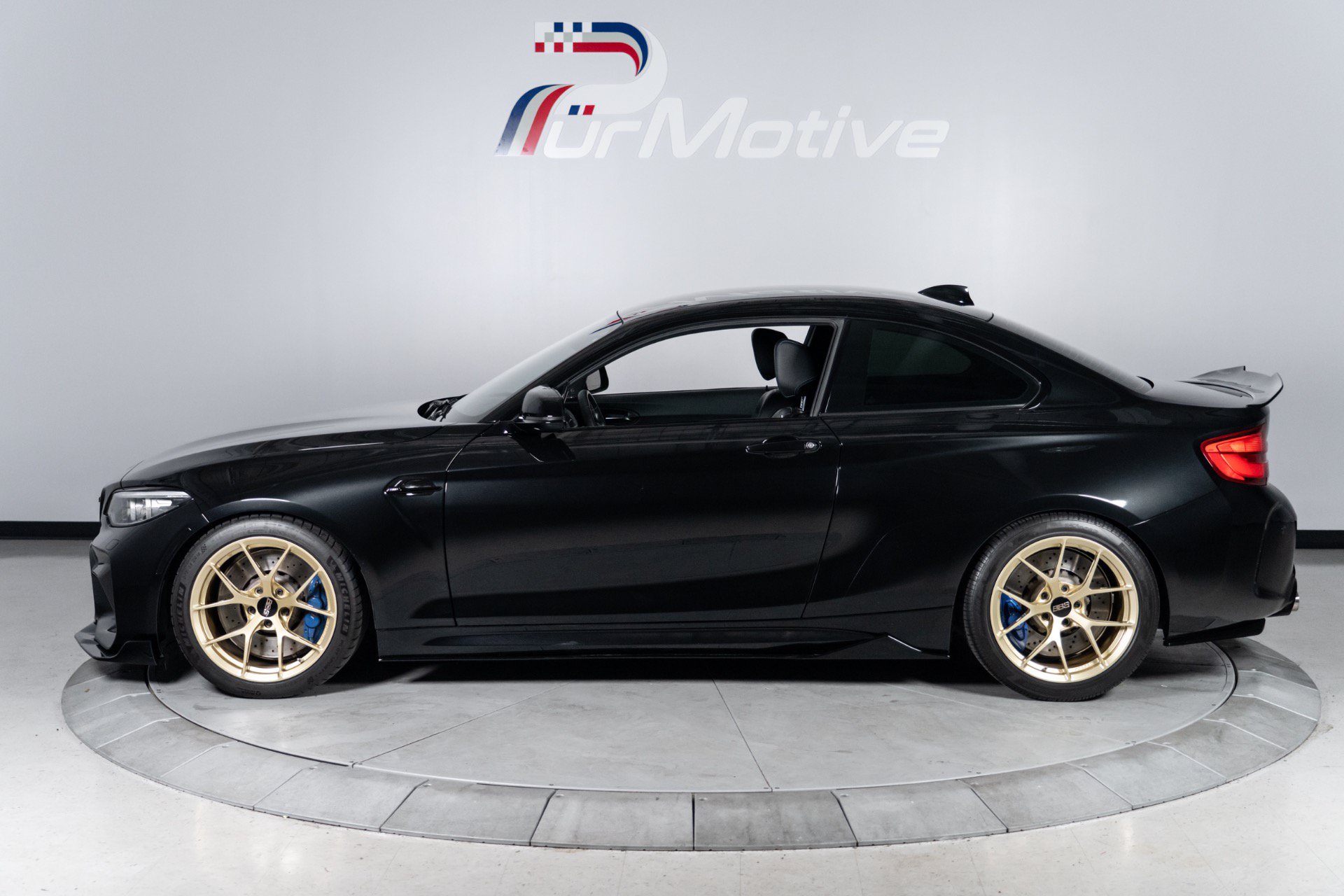 Used 2018 BMW M2 RWD image 4