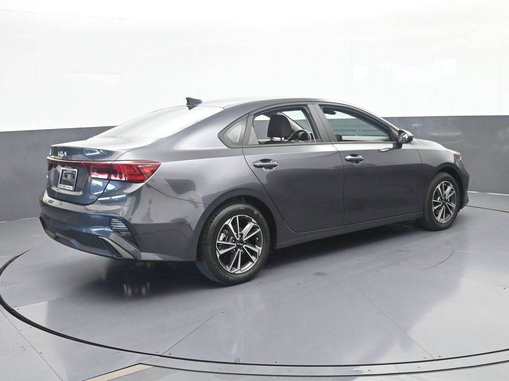 Used 2024 Kia Forte LXS FWD image 6