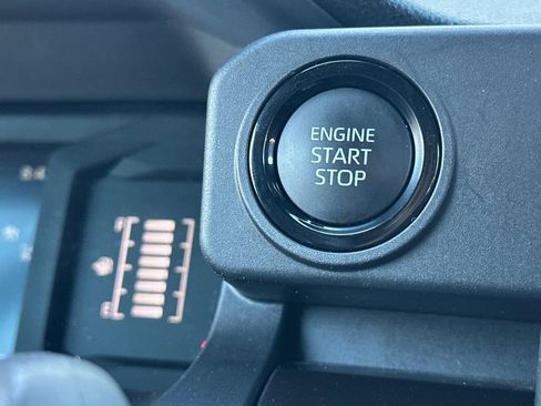 Certified 2025 Toyota Tacoma SR5 image 20