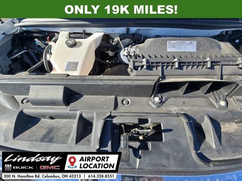 Used 2024 GMC Savana 2500 w/ Driver Convenience Package image 25
