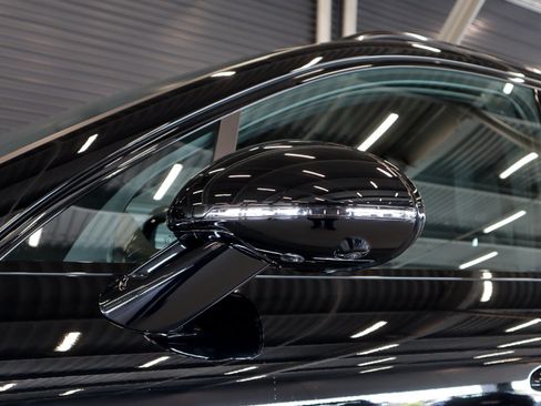 Certified 2026 Porsche Macan AWD/4WD image 30