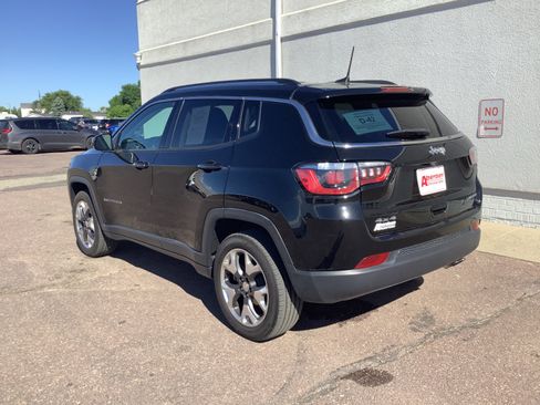 Used 2019 Jeep Compass Limited AWD/4WD image 7