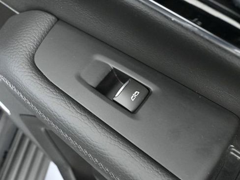 Used 2025 GMC Yukon Denali w/ Sun & Power Step Package AWD/4WD image 55