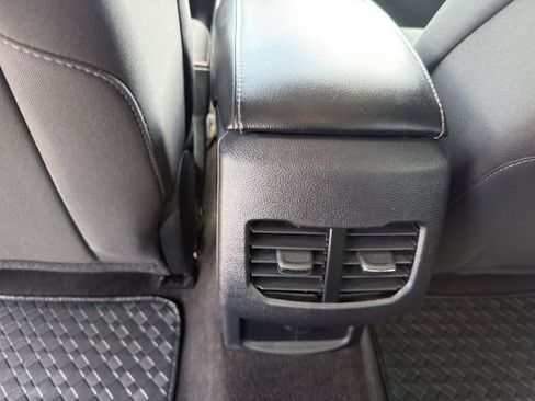 Used 2020 Ford Fusion SE FWD image 20