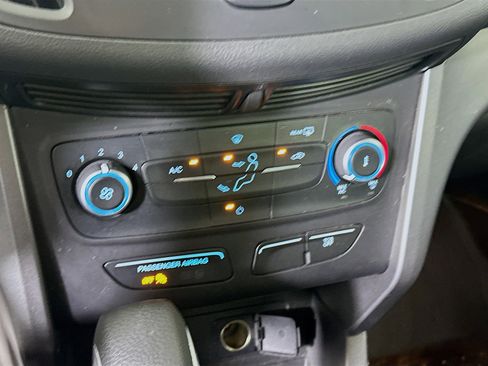 Used 2019 Ford Escape S image 23