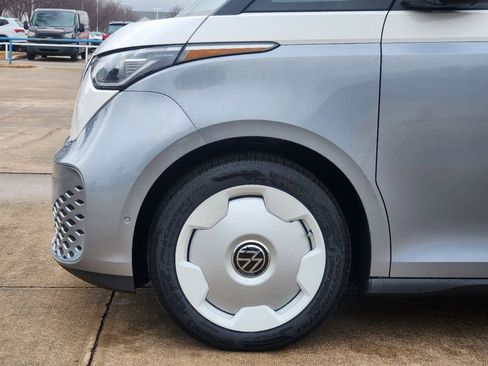 New 2025 Volkswagen ID. Buzz 1st Edition RWD image 5