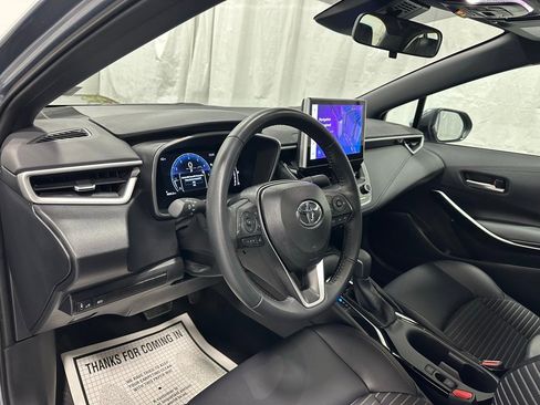Used 2025 Toyota Corolla XSE image 15