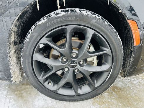 Used 2023 Chrysler Pacifica Touring-L w/ S Appearance Package image 42