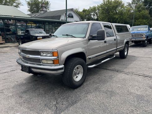 Used 2000 Chevrolet Silverado 3500 4x4 Crew Cab image 2
