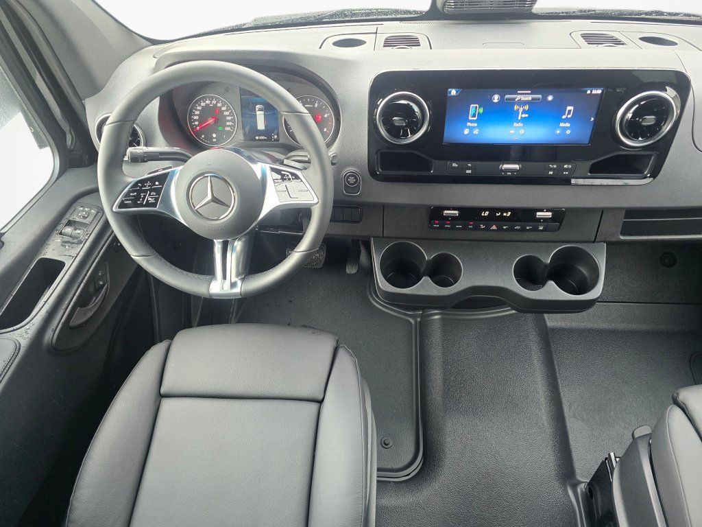 New 2026 Mercedes-Benz Sprinter 2500 image 21